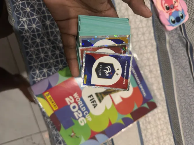 Vendo figurinhas da copa 2026 (tenho Cristiano Ronaldo)