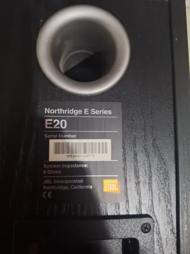 CAIXAS DE SUNROUND JBL ZERO RARIDADE