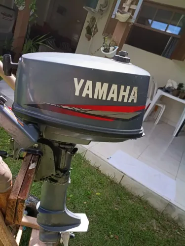 Motor de Popa Yamaha 4HP 2005 - Revisado, Excelente Estado