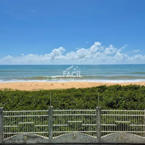 Casa à Venda em Interlagos, Vila Velha: 5 Quartos, 2 Suítes, 220m²