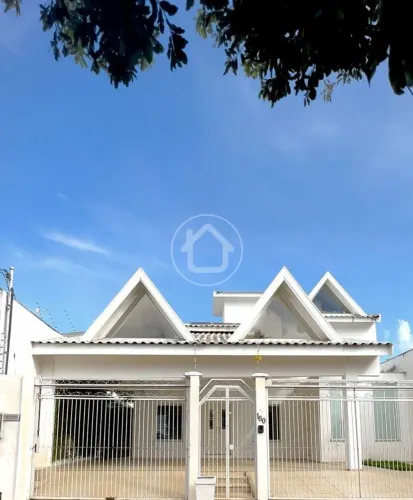 SOBRADO REFORMADO COM 3 SUITES