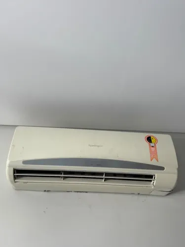 Ar-condicionado 9000BTU revisado/gás novo