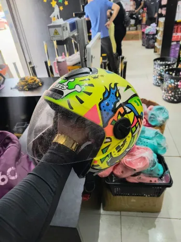 CAPACETE PEELS