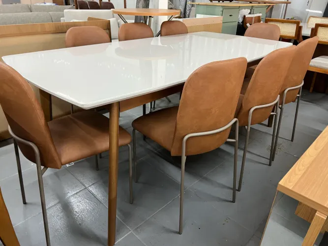 Mesa nova à pronta entrega