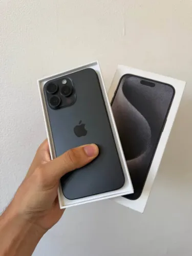 iPhone 15 Pro Max - Preto