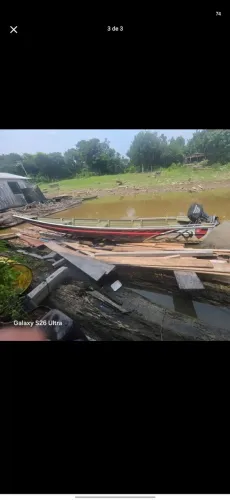 Bote com motor 15 mercury