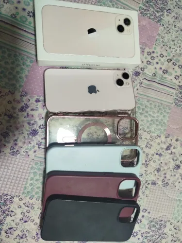 Vende-se iphone 13 128 gb em excelente estado. Sem marcas de uso. 