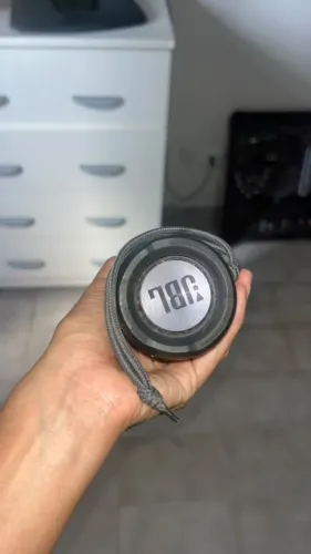 Caixa de Som JBL Essential - ORIGINAL não funciona, venda para lojas de REPAROS