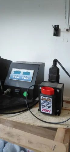 Prensa Térmica Cilíndrica para Personalizar Canecas e Squeezes