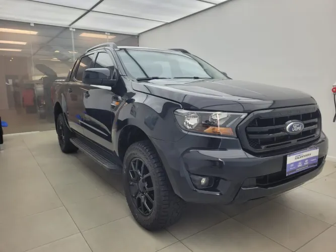 Ford Ranger Black 2.2 4X2 CD Diesel AUT 2023