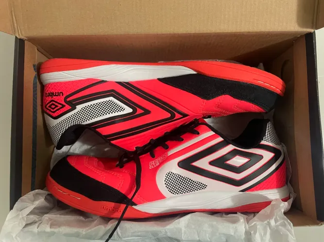 Chuteira Futsal Umbro Pro 5 Bump Club