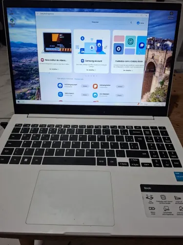 SAMSUNG BOOK