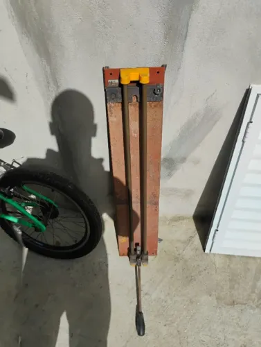 Riscadeira de piso da marca cotag valor 150