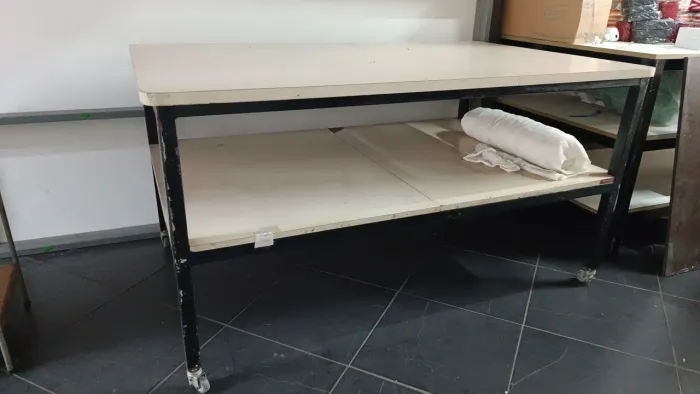 Mesa bancada Reforçada 