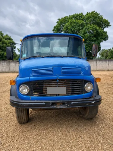 Vendo Caminhão Mercedes Bens 1113