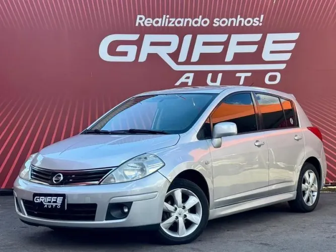 Nissan Tiida SL 1.8/1.8 Flex 16V Aut. 2013