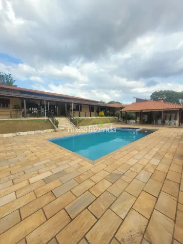 CASA A VENDA NO CONDOMINIO NOSSA FAZENDA