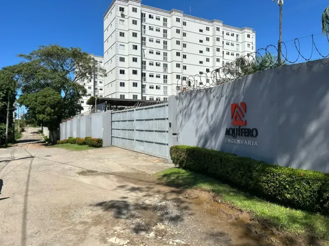 Casa para venda com 3 metros quadrados em Recreio Ipitanga - Lauro de Freitas - Bahia