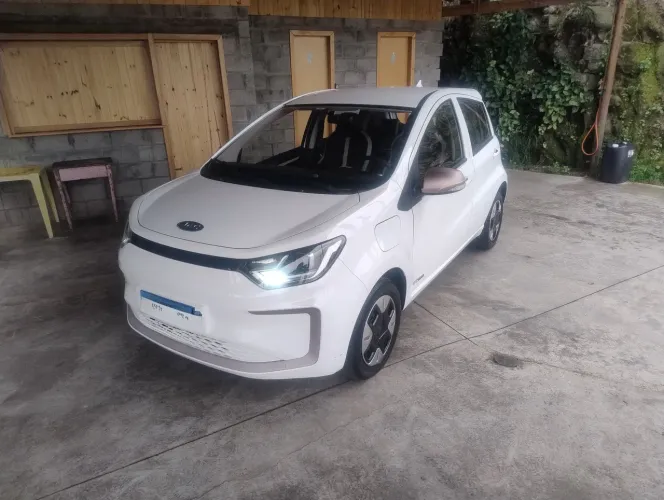 JAC E-JS1 62cv 5P Aut. (elétrico) 2023