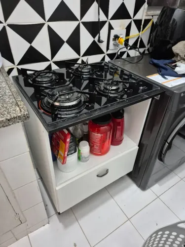 Balcão para Cooktop e Forno 60cm com Porta Basculante