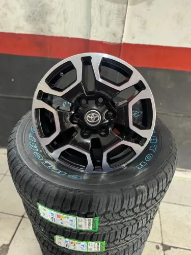 Toyota Hilux - Conjunto Completo de Rodas e Pneus Aro 17