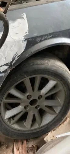 Rodas aro 15 p Vw ou GM c pneus meia vida