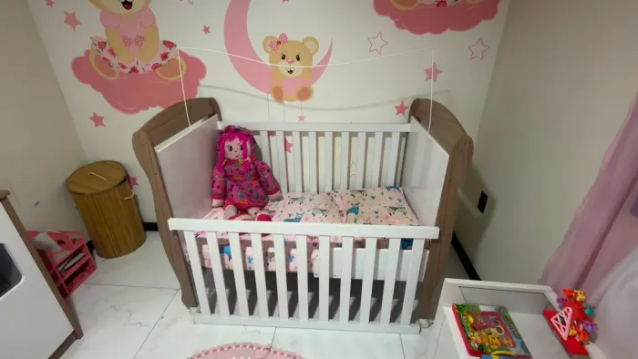 Berço que vira cama