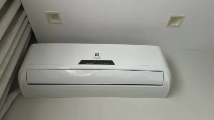 Ar-condicionado Split Electrolux Inverter 18.000 BTU - 220V