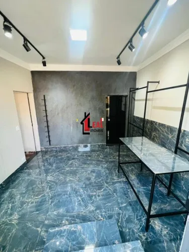 Casa para Locação em Presidente Prudente, PARQUE ALVORADA, 2 dormitórios, 1 banheiro, 1 va