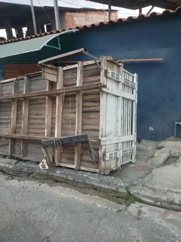 Carroceria de madeira 