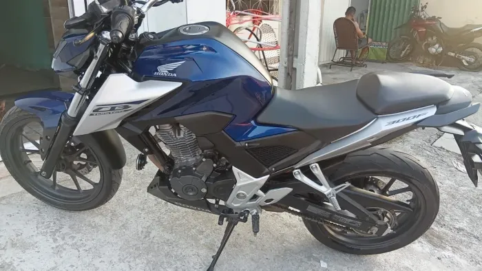 CG twister 300cc 2026