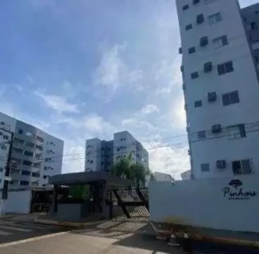 Vendo um Apartamento no Condomínio Pinhais 2