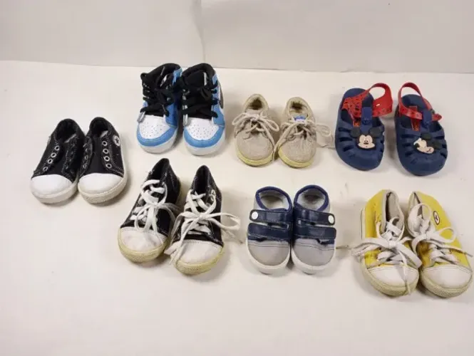 Lote 7 Pares Sapatinhos Infantis (Bibi, Pimpolho, Grendene Mickey - Tam 16 ao 22)