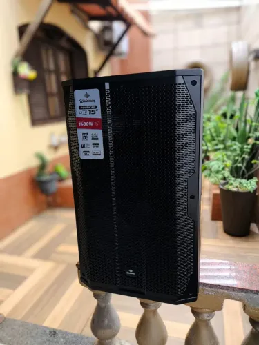 Caixa de som Ativa Waldman Tourcab 15 pol. 1400W