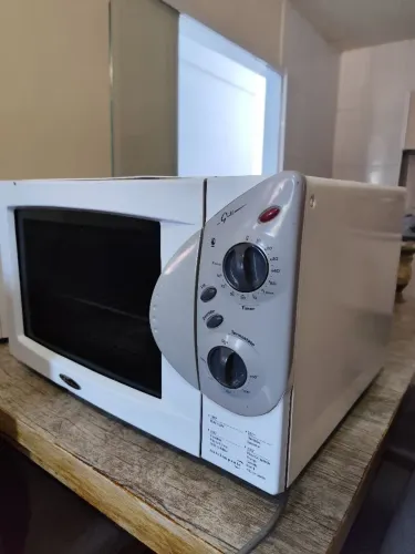 FORNO Fisher e MICROONDAS Midea (LER DESCRIÇÃO)