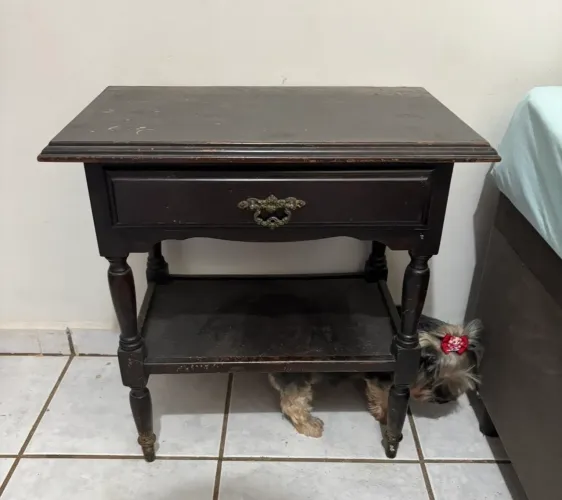 Criado mudo antigo 