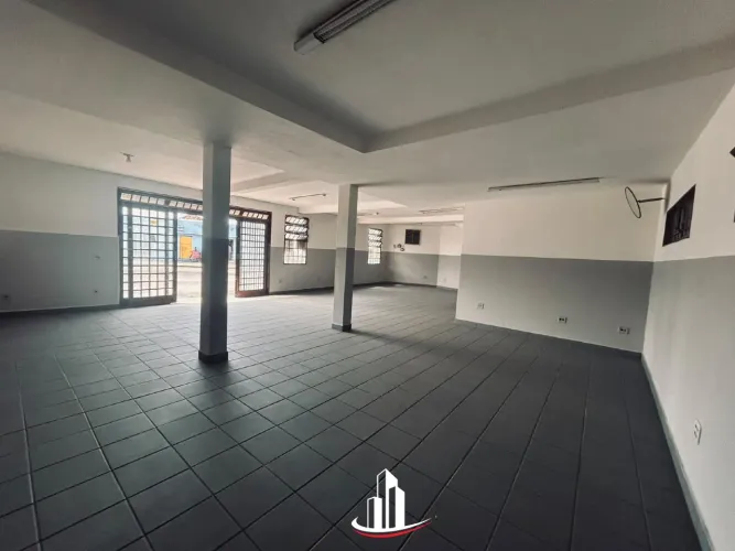Cômodo comercial disponível para locação no bairro: Boa Vista com 103,95 m²