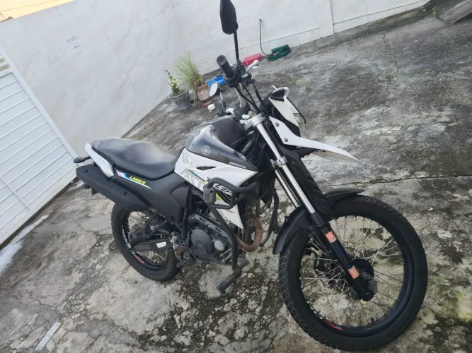 Lander 250 2020 branca