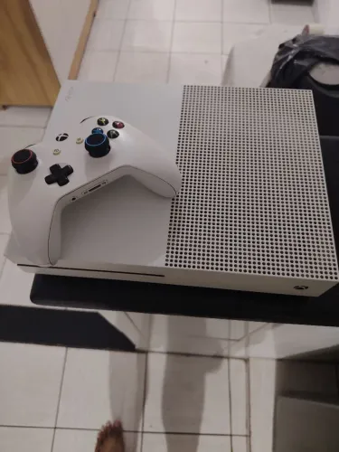 XBOX ONE S 1TB PERFEITO