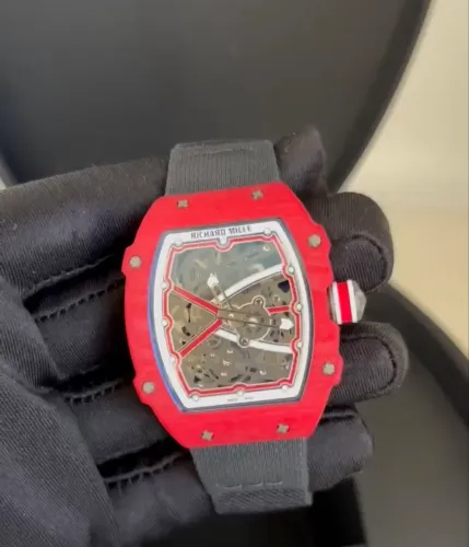 Relógio RM 67-02 Vermelho, Fibra de Carbono (Bateria