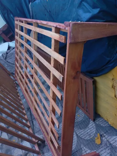 CAMA DE MADEIRA, CASAL E SOLTEIRO