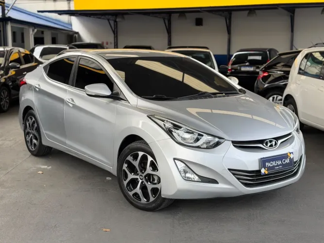 Hyundai Elantra GLS 2.0 16V Aut. 2016