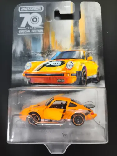 Miniatura Matchbox 80 Porsche 911 Turbo - Moving Parts