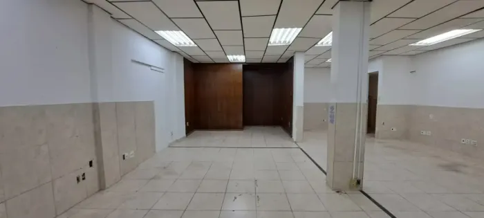 Ponto comercial/Loja/Box para aluguel em Penha - Rio de Janeiro - RJ