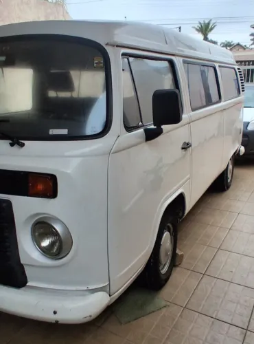 Volkswagen Kombi Standard 1.4 MI Total Flex 8V 2012