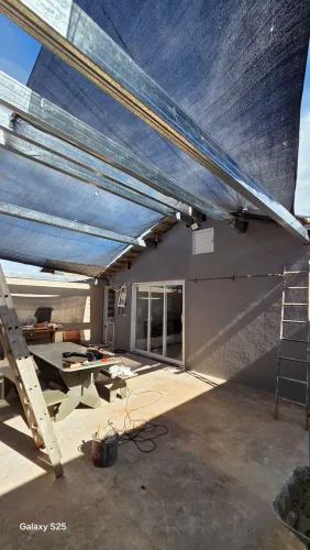 Perfil galvanizado para telhado e garagens