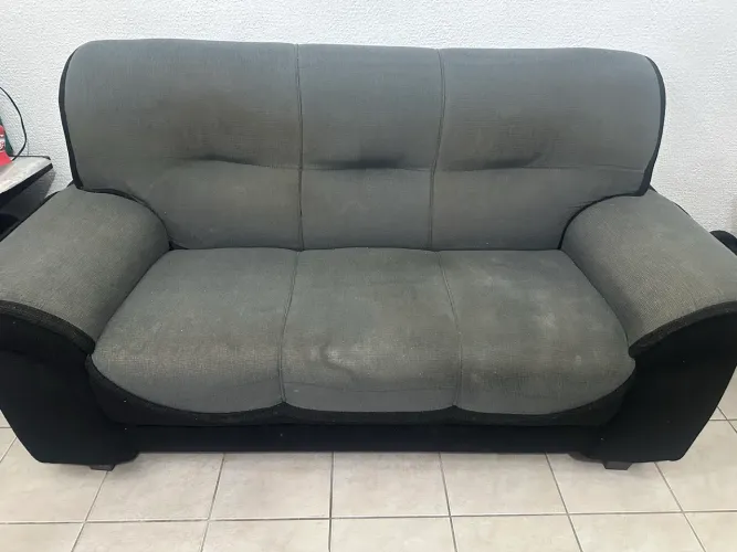 Sofá 3 Lugares em Bom Estado