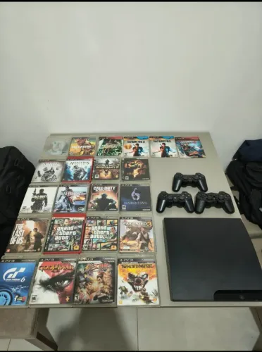 PS3 com + de 20 jogos