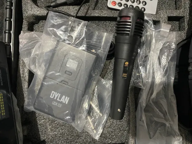 "Microfone Sem Fio Dylan Udx-03 Multi Uhf Headset Lapela Novo