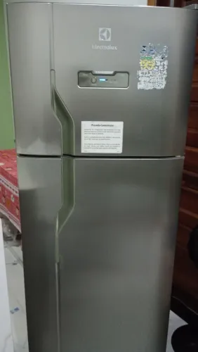 Geladeira Electrolux Frost Free semi nova 429 litros
